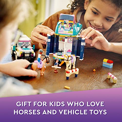 Horse Show Trailer with 2 Horses, SUV Car and Riding Accessories J34186