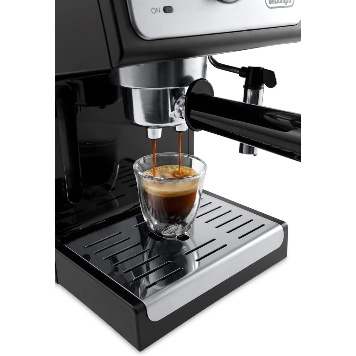 15-Bar Pump Espresso and Cappuccino Machine K7239