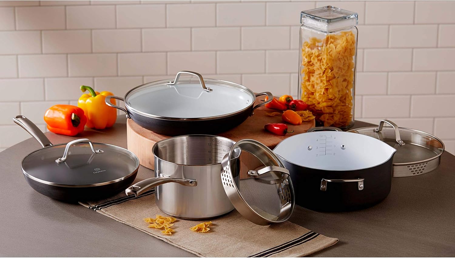 Black 10-Inch Omelette Fry Pan with Cover N255276
