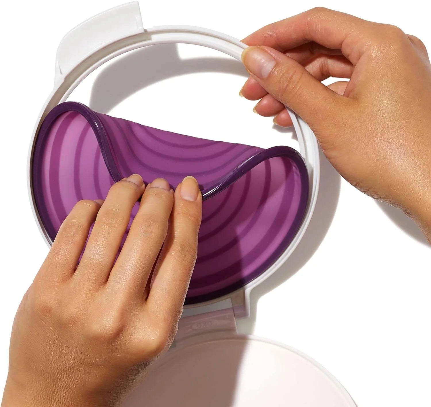 White Reusable Silicone Onion Saver J736
