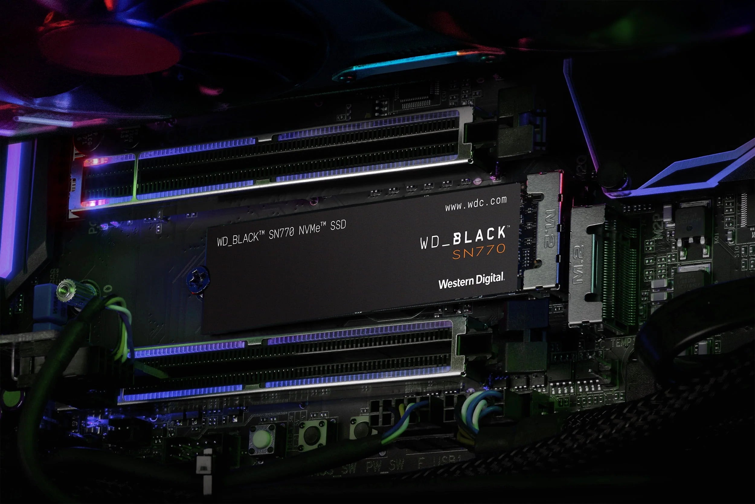 2TB NVMe PCIe 4.0 M.2 Internal SSD U683
