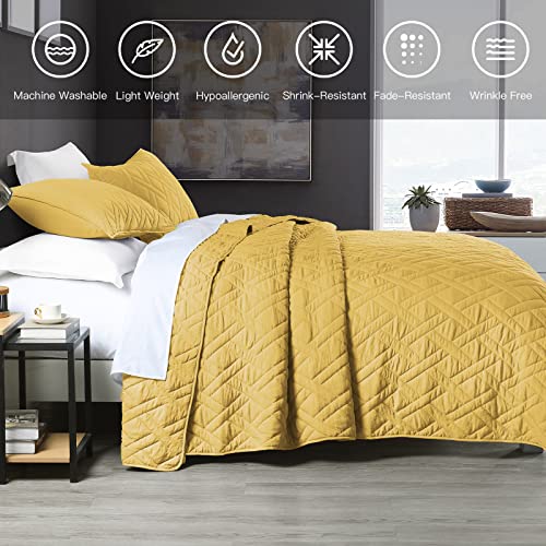 King Size Beige Microfiber Quilted Bedspread N63896