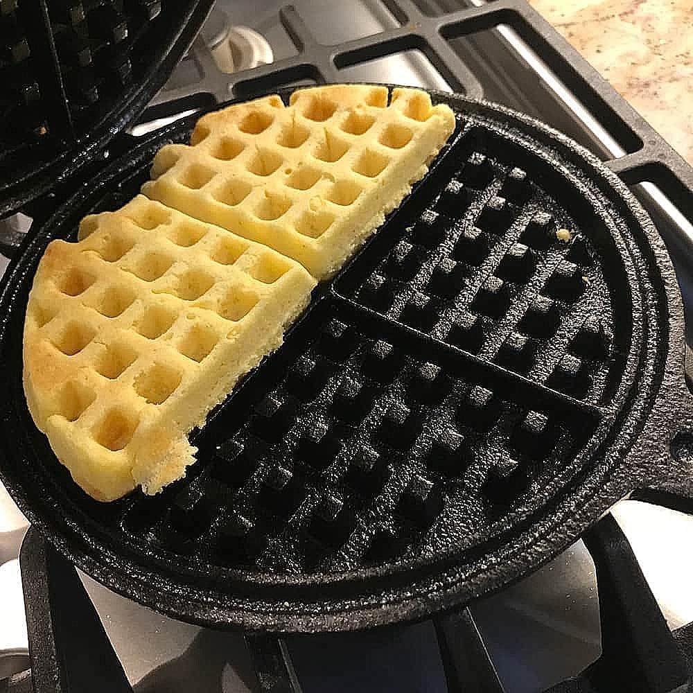 Cast Iron Waffle Maker, Two Piece Hinged Non-Electric Waffle Iron W9793