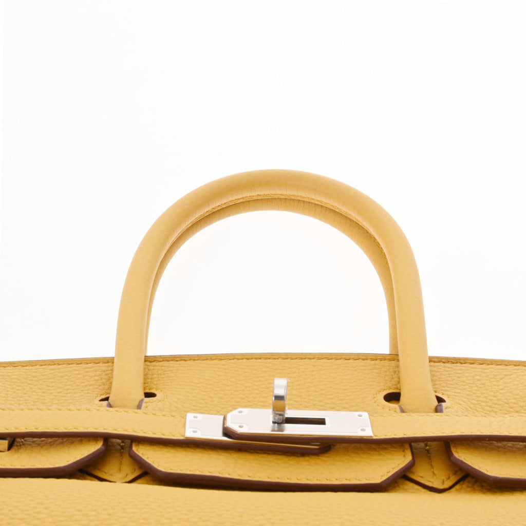 Pre-Owned Taurillon Clemence Handbag J734189