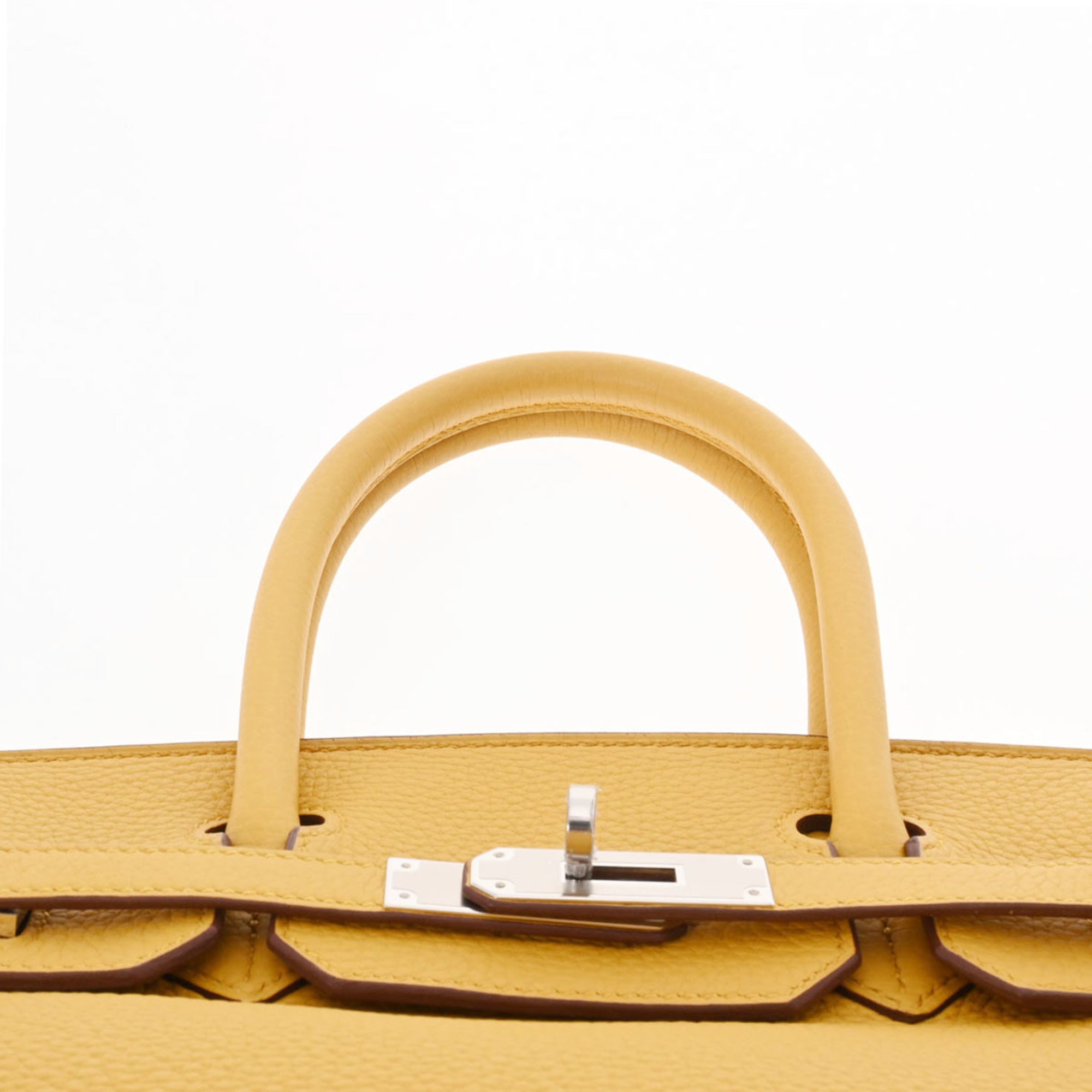 Pre-Owned Taurillon Clemence Handbag J734189