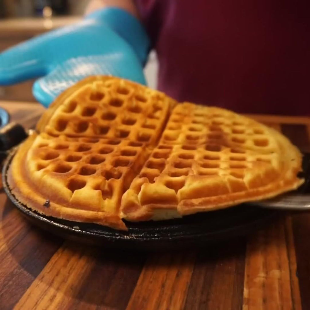 Cast Iron Waffle Maker, Two Piece Hinged Non-Electric Waffle Iron W9793