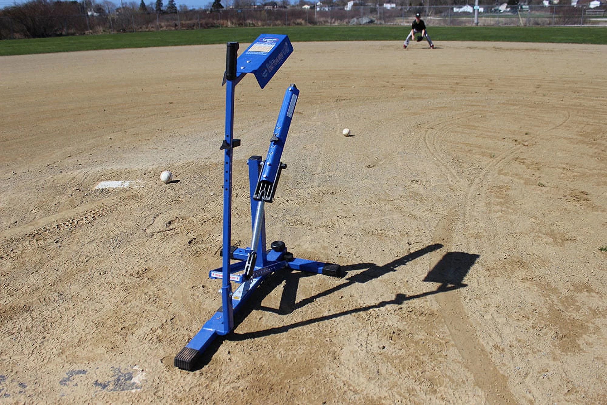 Blue Flame Pitching Machine Y7648