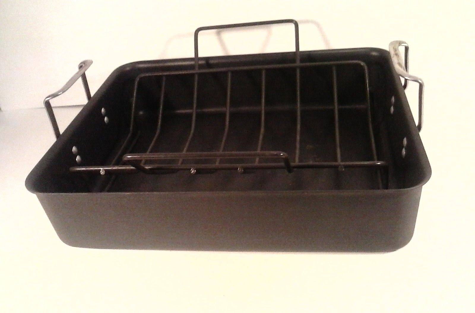 Nonstick Roaster with Rack B76323