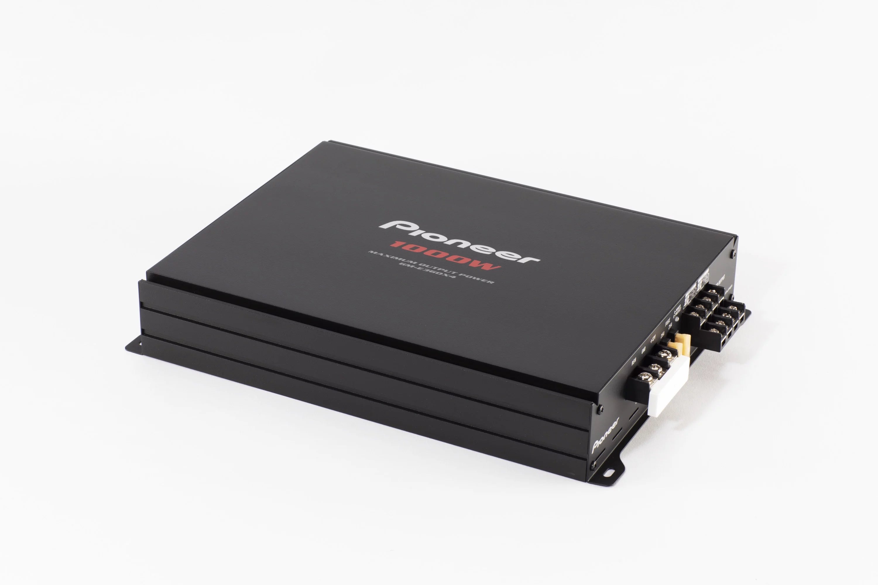 4-Channel Bridgeable Amplifier Y7448