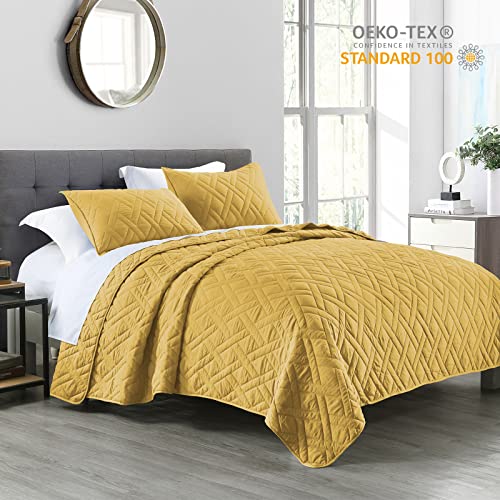 King Size Beige Microfiber Quilted Bedspread N63896